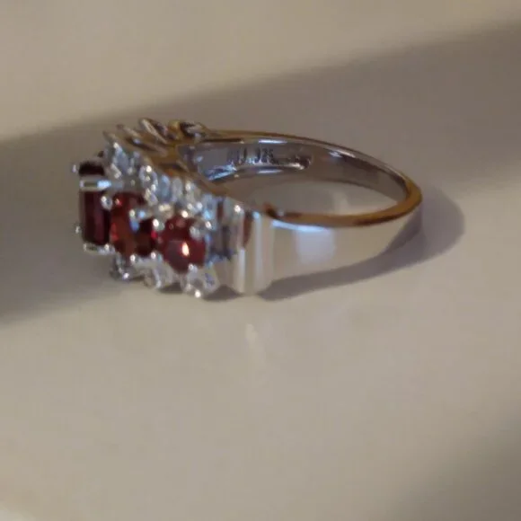 Stunning red garnet ring! - Picture 7 of 7